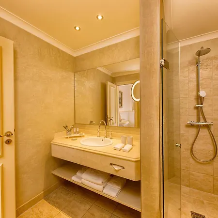 Alter Meierhof Hotel 5*