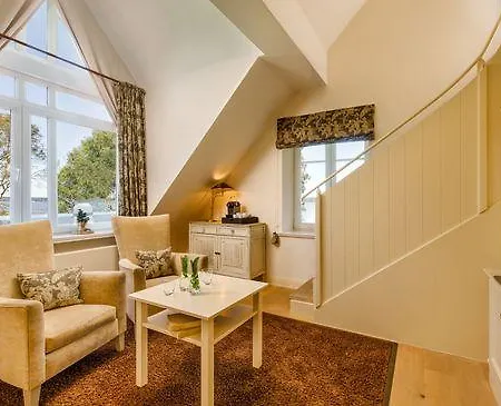 Hotel Alter Meierhof 5*