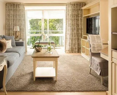 Alter Meierhof 5*