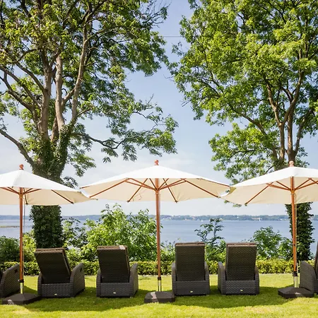 Hotel Alter Meierhof 5*