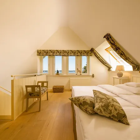 Alter Meierhof Szálloda Glücksburg