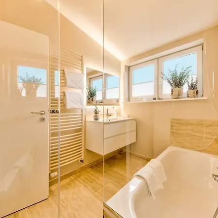 Hotel Alter Meierhof 5*
