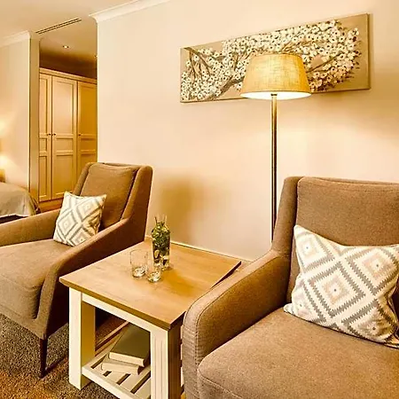 Hotel Alter Meierhof 5*